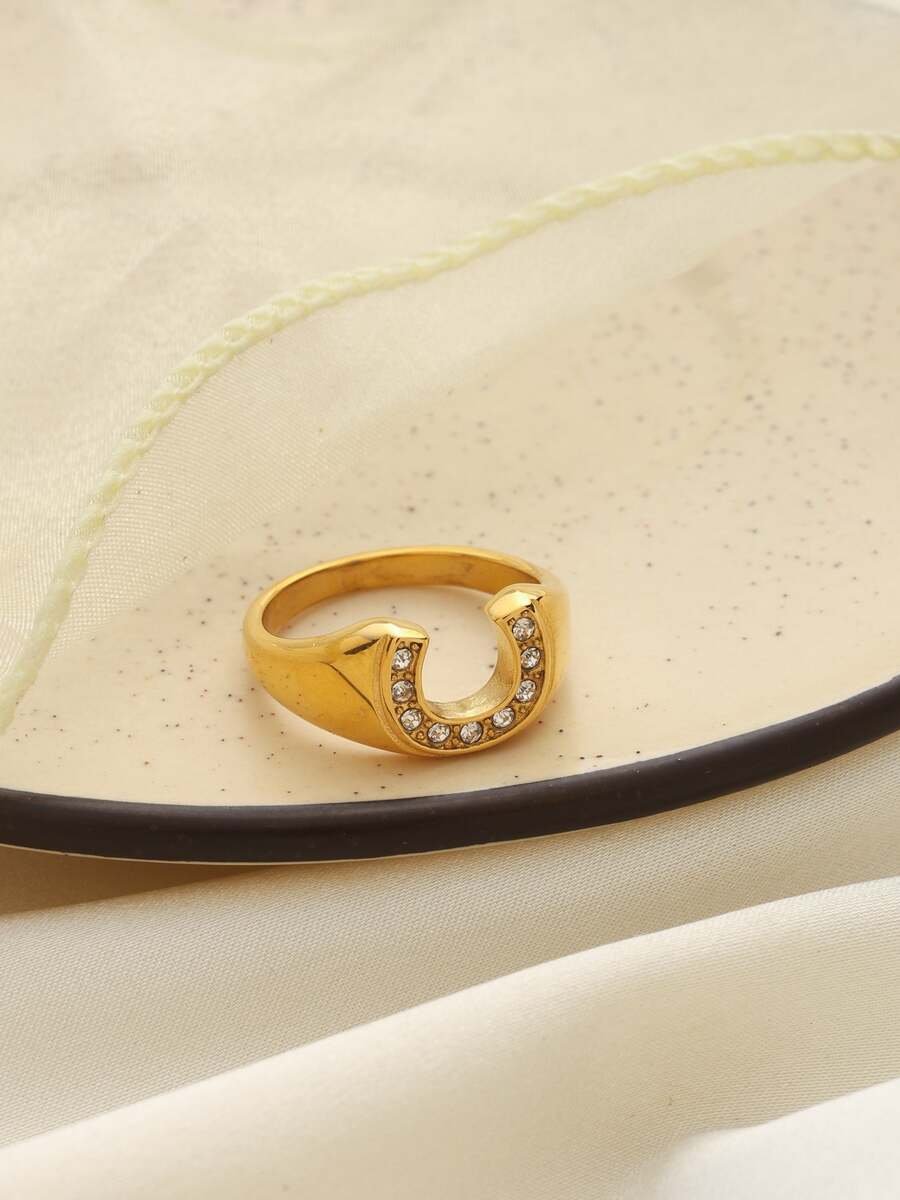 Signature Ring